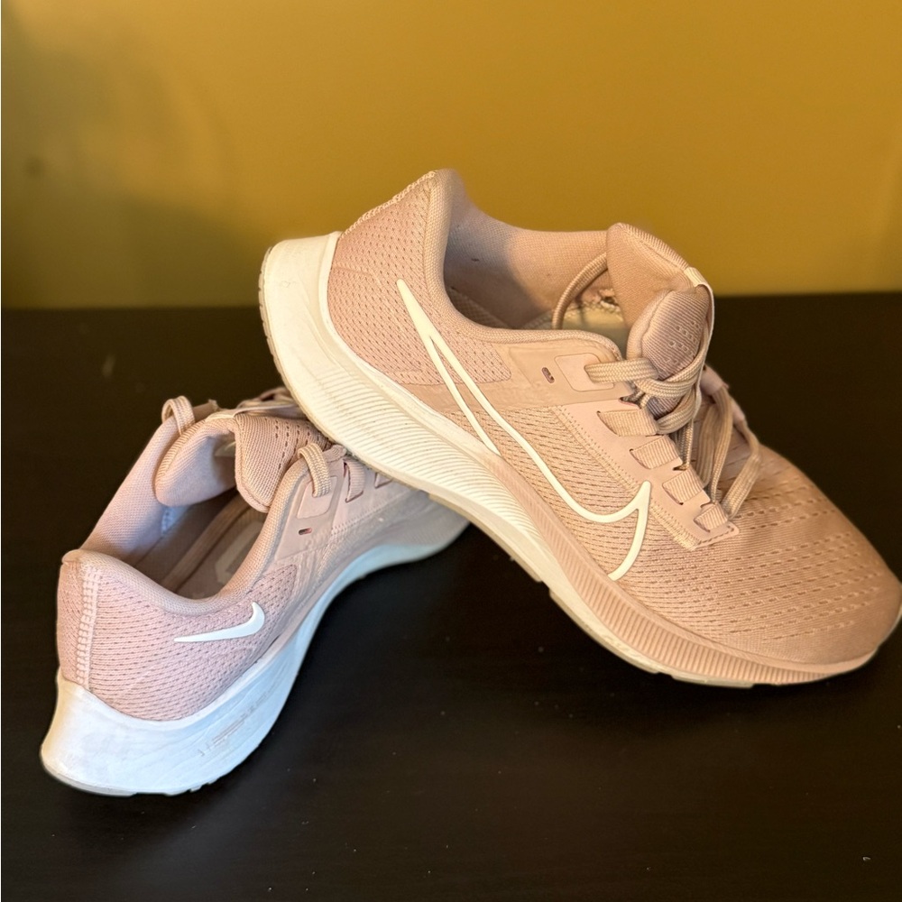 Nike Womens Air Zoom Pegasus 38 CW7358-601 Pink Running Shoes Sneakers Size 7.5